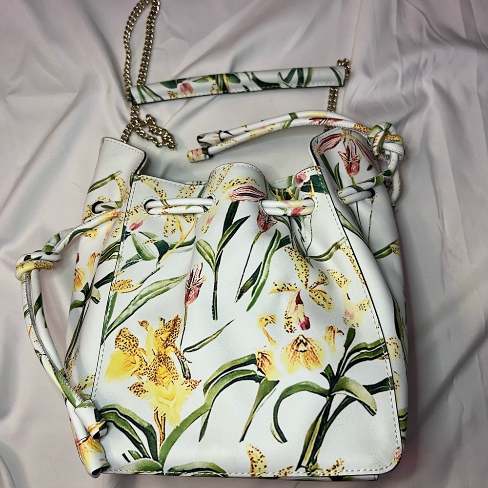 Floral White Bucket Bag
